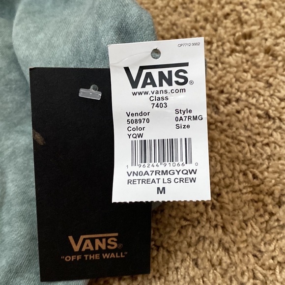 Vans cropped sweatshirt. Super soft and comfy. Brand new with tags. - Picture 5 of 6